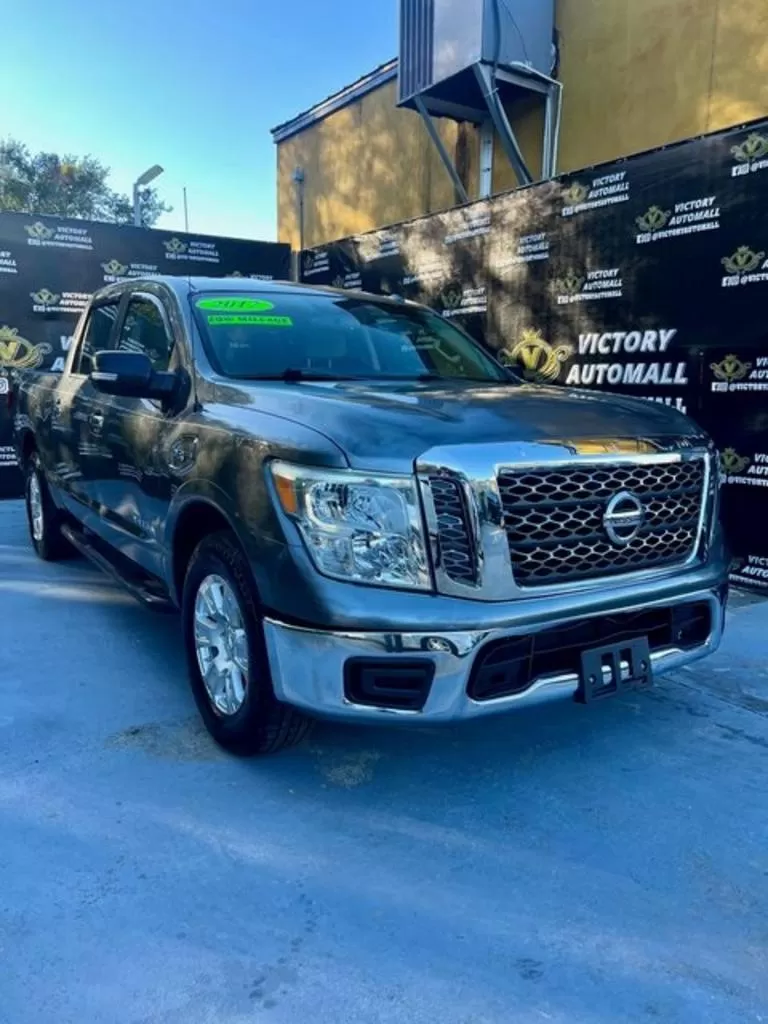 Nissan Titan