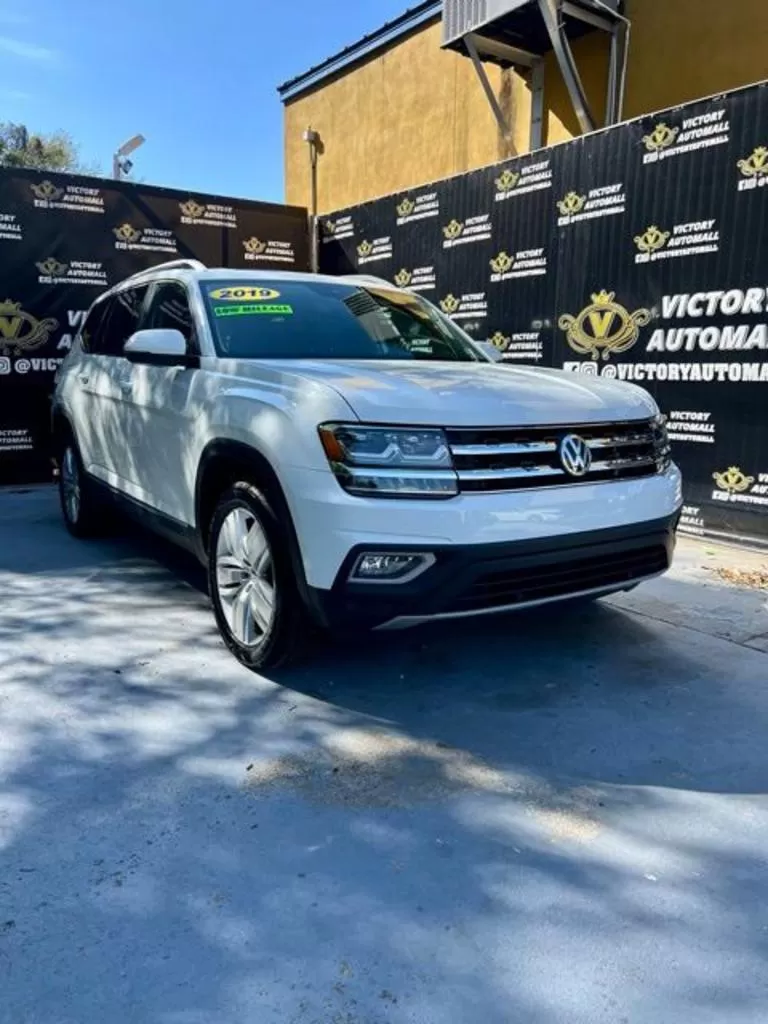 VOLKSWAGEN Atlas